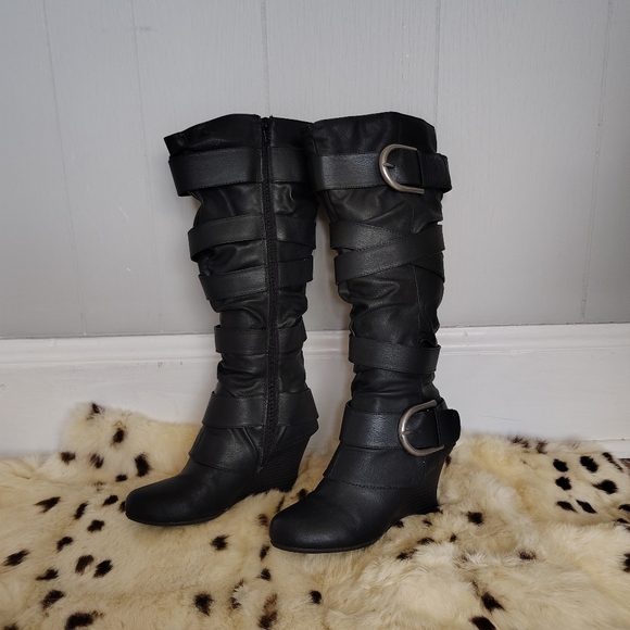 Y2K Faux Leather Wedge Knee Boots Slouch Buckle Straps Unionbay Boot 8 Women's - Picture 2 of 9